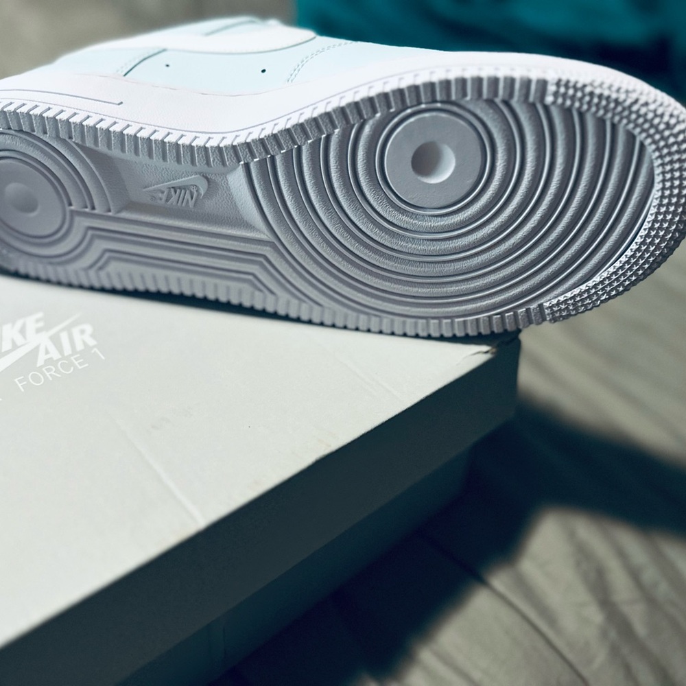 Nike Air Force 1 Sneakers - Glacier Blue and White - Picture 9 of 9